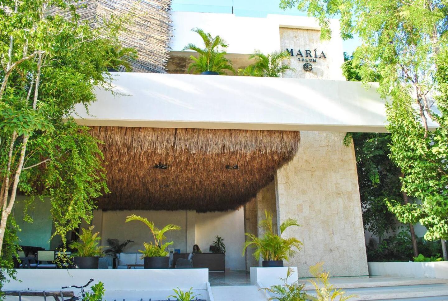 Apartment Upscale Desirable Location *